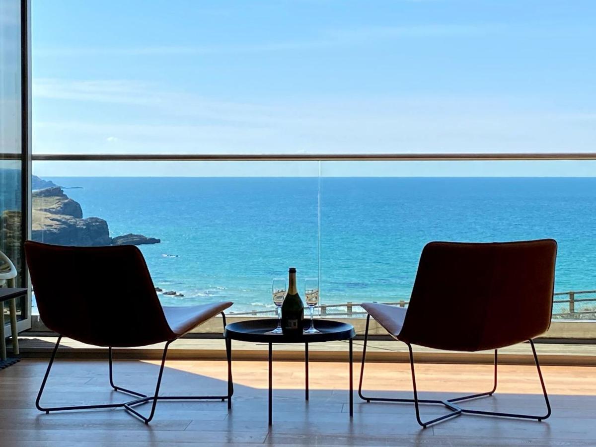 Sunset Waves Sea View Apartment Featuring Panoramic Views & Parking New Quay Extérieur photo